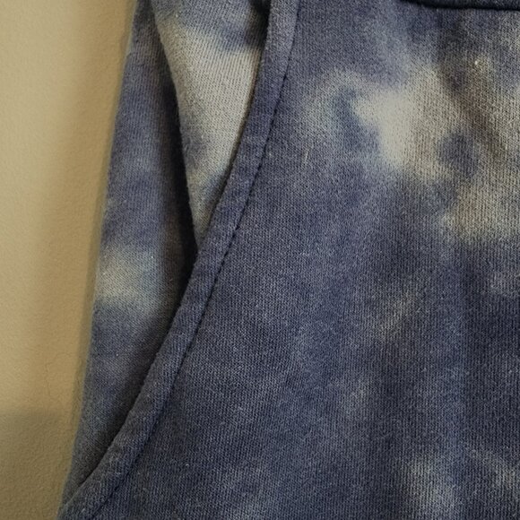Danskin XL Tie Dye Pull On Shorts w/Drawstring - Picture 5 of 12